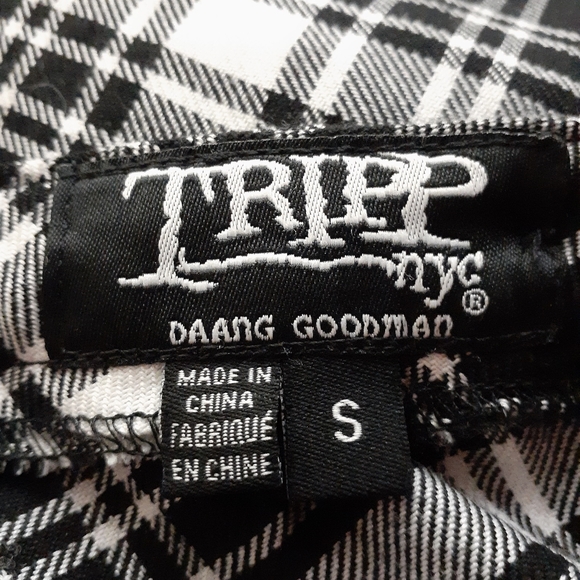 Tripp NYC Daang Goodman Plaid Skirt with Starps - Picture 2 of 5